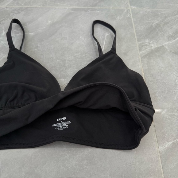 Women’s SKIMS Fits Everybody Triangle Longline Bralette Size Medium - Picture 5 of 16